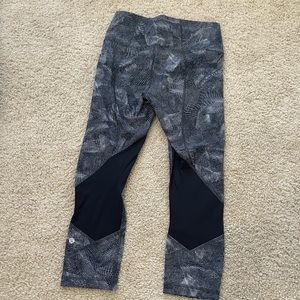 Lululemon Swift Speed High-Rise Crop pants